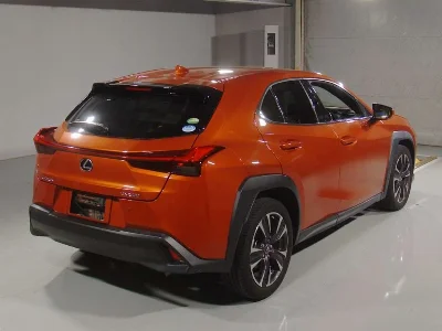 LEXUS UX