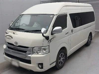 TOYOTA HIACE