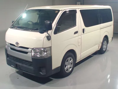 TOYOTA REGIUS VAN