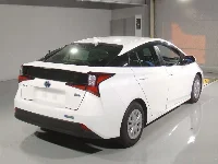 Цена авто Toyota Prius с аукционов Японии, номер кузова ZVW51, пробег 48 000, оценка 6