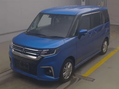 MITSUBISHI DELICA D2