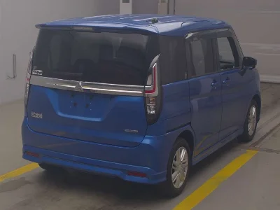 MITSUBISHI DELICA D2