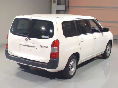 TOYOTA SUCCEED