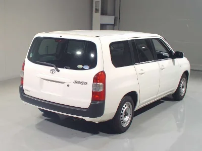 TOYOTA SUCCEED