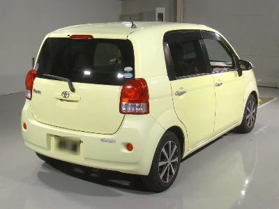 TOYOTA PORTE