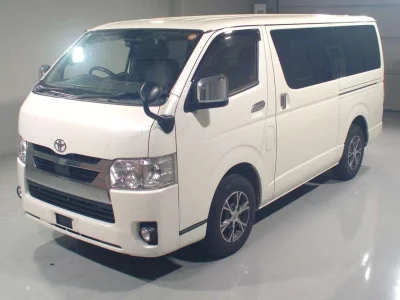 TOYOTA HIACE VAN