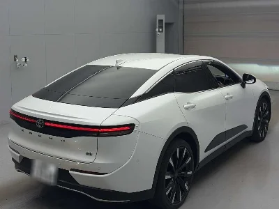 TOYOTA CROWN CROSSOVER