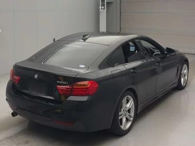 BMW 4 SERIES
