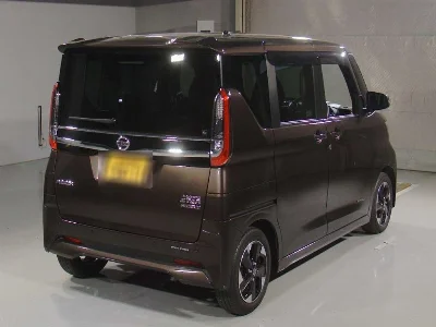 NISSAN ROOX