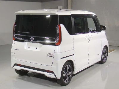 NISSAN ROOX