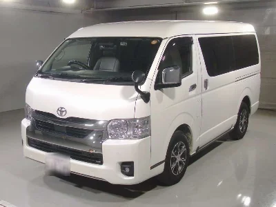 TOYOTA HIACE