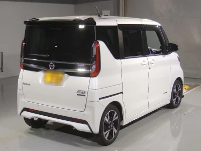 NISSAN ROOX