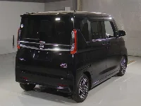 Цена авто Nissan Roox с аукционов Японии, номер кузова B44A, пробег 16 000, оценка 3