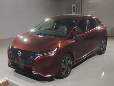 NISSAN AURA