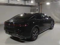 Цена авто Toyota Crown Crossover с аукционов Японии, номер кузова AZSH35, пробег 68 000, оценка 8