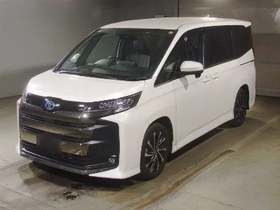 TOYOTA NOAH