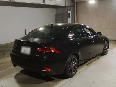 LEXUS IS