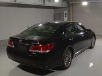 Цена авто Toyota CROWN HYBRID с аукционов Японии, номер кузова AWS210, пробег 467 000, оценка 2