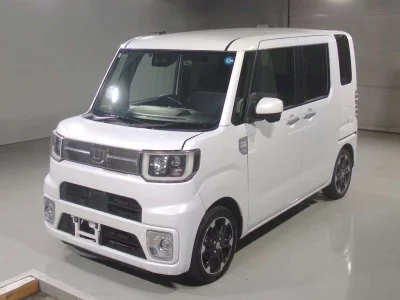 DAIHATSU WAKE