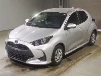 Цена авто Toyota Yaris с аукционов Японии, номер кузова MXPH10, пробег 100 000, оценка 2