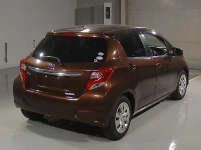 TOYOTA VITZ