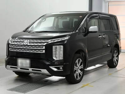 MITSUBISHI DELICA D5