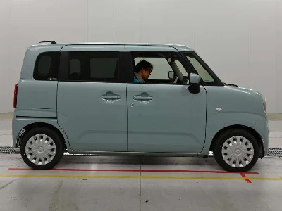 SUZUKI WAGON R SMILE