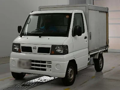 NISSAN CLIPPER TRUCK