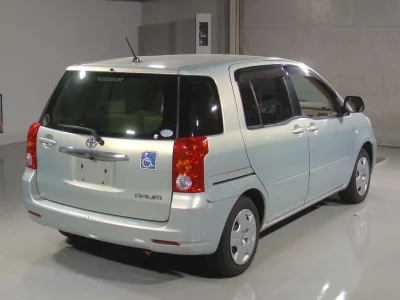 TOYOTA RAUM