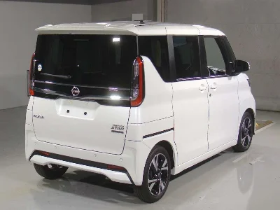 NISSAN ROOX