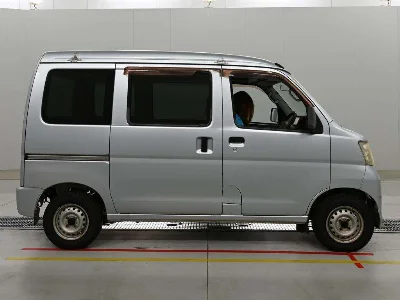 DAIHATSU HIJET VAN