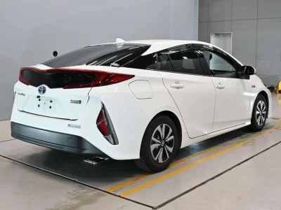 TOYOTA PRIUS PHV