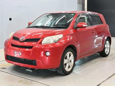 TOYOTA IST