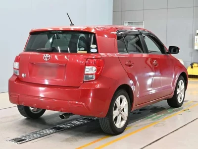 TOYOTA IST
