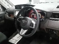 Цена авто Toyota Roomy с аукционов Японии, номер кузова M900A, пробег 62 000, оценка 8
