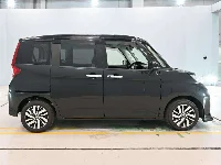 Цена авто Toyota Roomy с аукционов Японии, номер кузова M900A, пробег 260 000, оценка 2