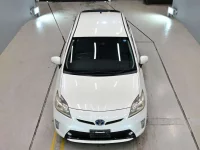 Цена авто Toyota Prius с аукционов Японии, номер кузова ZVW30, пробег 166 000, оценка 2
