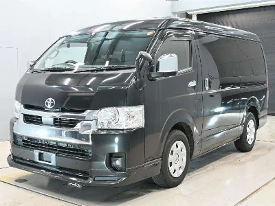 TOYOTA HIACE
