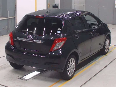 TOYOTA VITZ