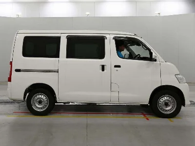 TOYOTA TOWN ACE VAN