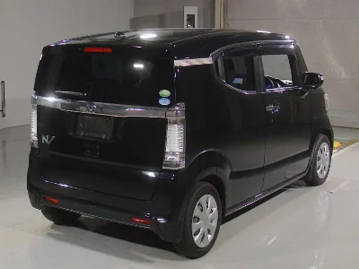 HONDA N BOX SLASH