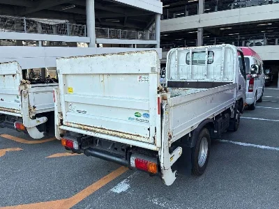 TOYOTA DYNA