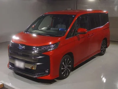 TOYOTA NOAH