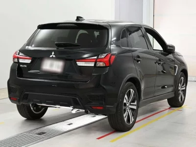 MITSUBISHI RVR
