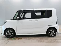 Цена авто Daihatsu Tanto с аукционов Японии, номер кузова LA660S, пробег 4 000, оценка 6