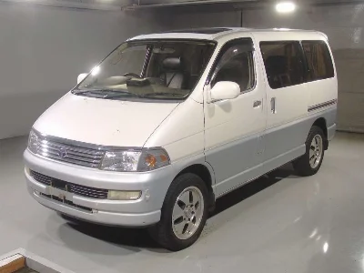 TOYOTA HIACE REGIUS