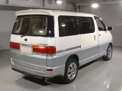TOYOTA HIACE REGIUS