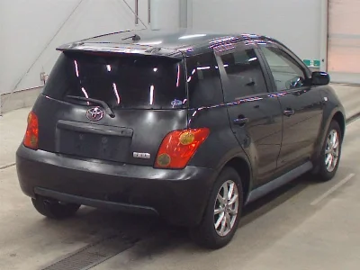 TOYOTA IST