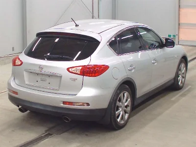 NISSAN SKYLINE CROSSOVER