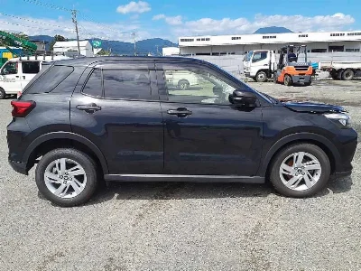 DAIHATSU ROCKY
